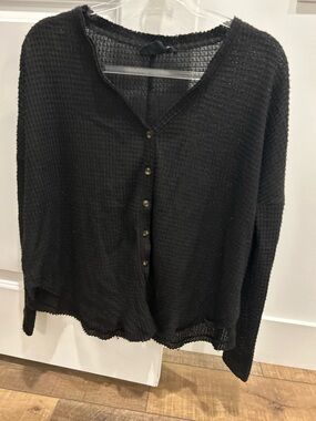Women’s Black Button-Front Waffle Knit Top